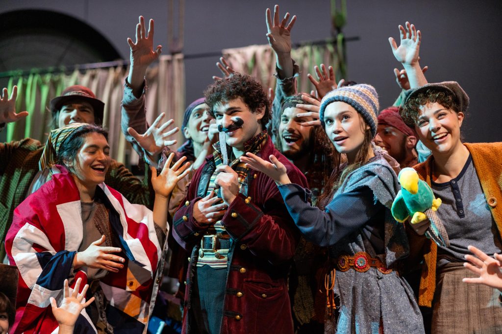 T0425 Peter & Starcatcher Archival Photo Shoot